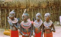 Maasai little girls. “Happiness is as good as food”. ( Maasai Proverb) Archive SWM