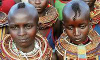 Maasai girls with ornaments. Archive SWM